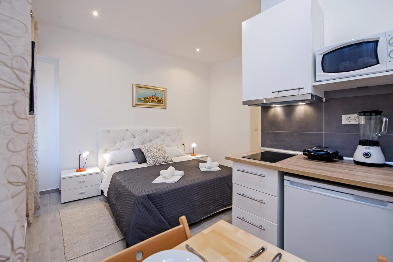 Garzoto Rooms And Studios Rovinj Exterior photo